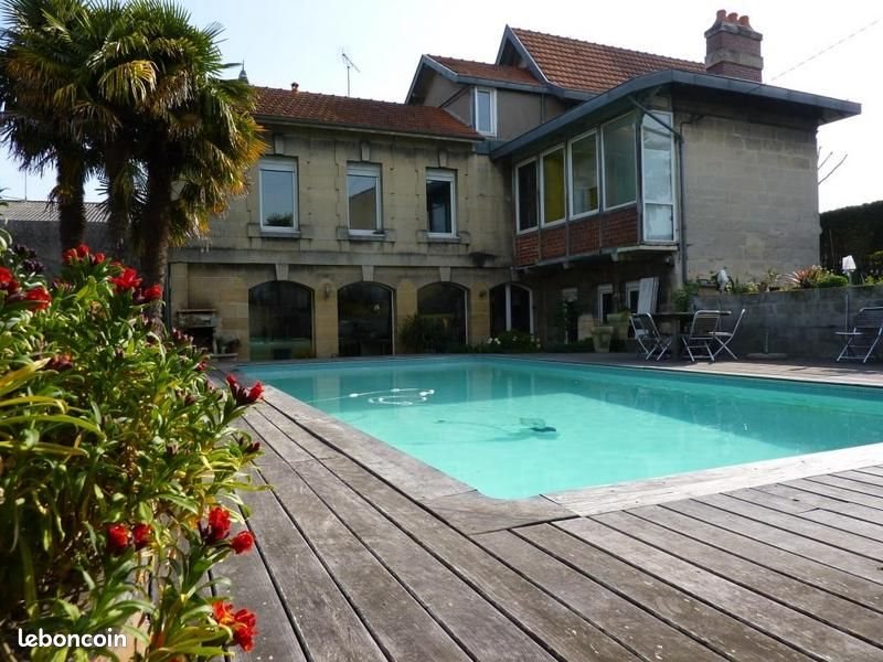 Maison à louer, 330m², Bordeaux