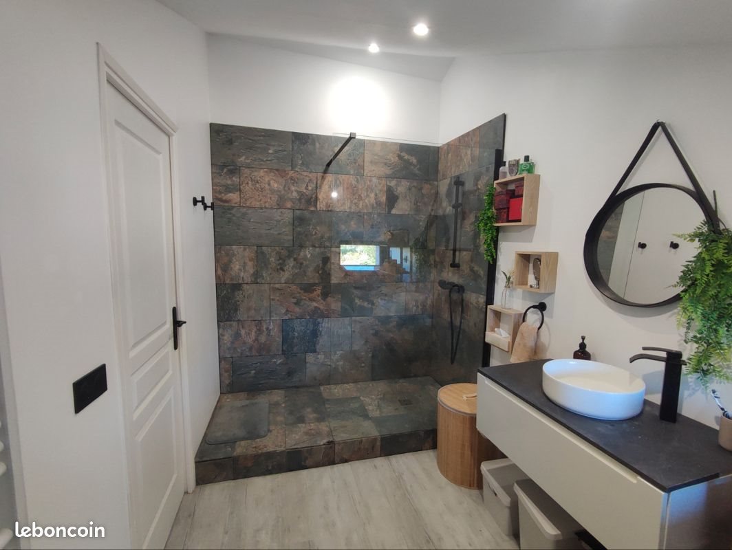 Appartement à louer, 42m², Pouzilhac