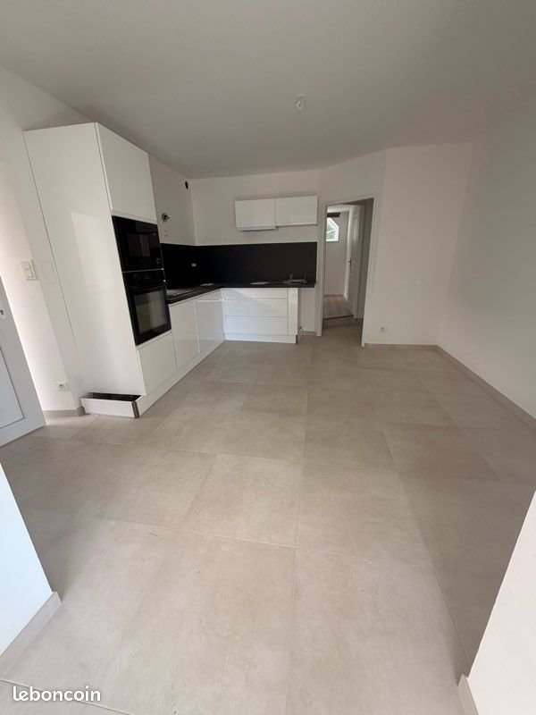 Appartement à louer, 3m², Bavilliers