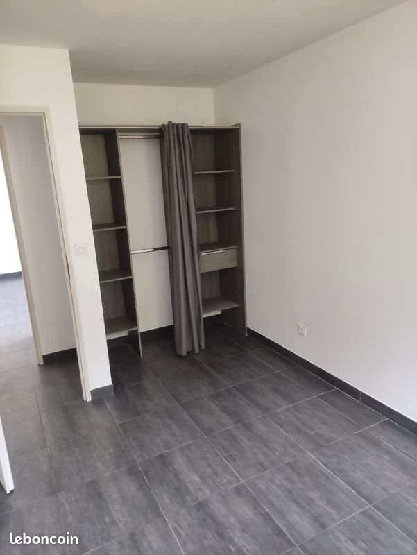 Appartement à louer, 60m², Marignane