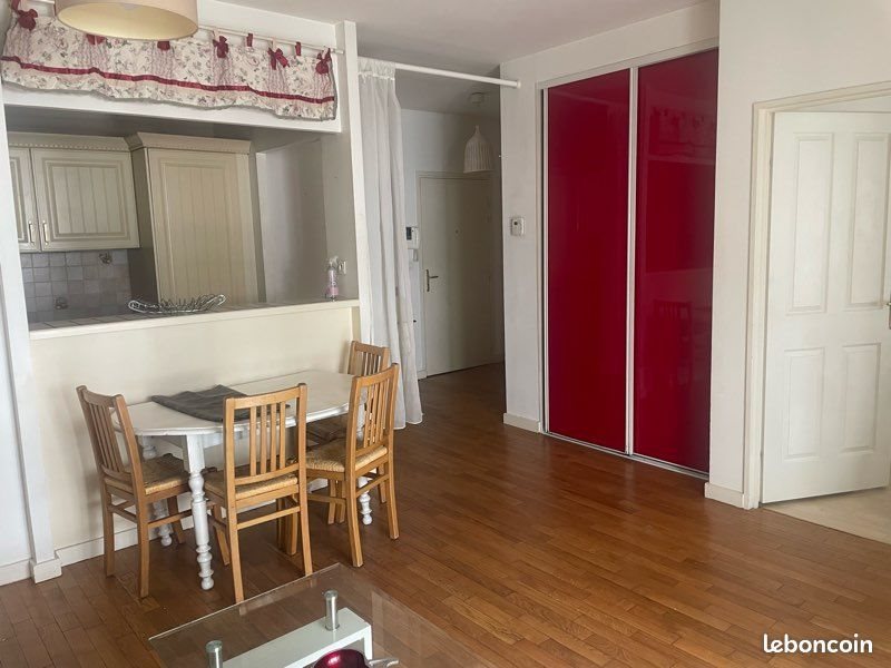 Appartement à louer, 48m², Lyon 8ème