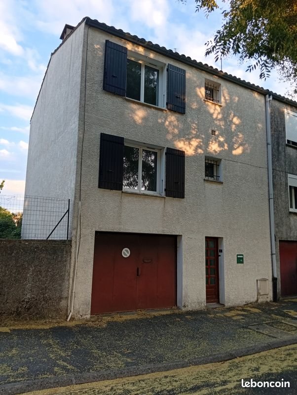 Maison à vendre, 106m², Aussillon