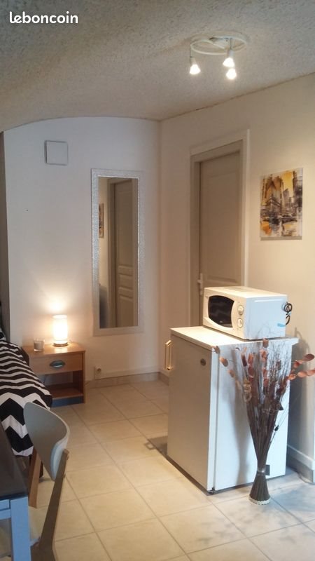 Appartement à louer, 22m², Saint-Paul-Trois-Châteaux