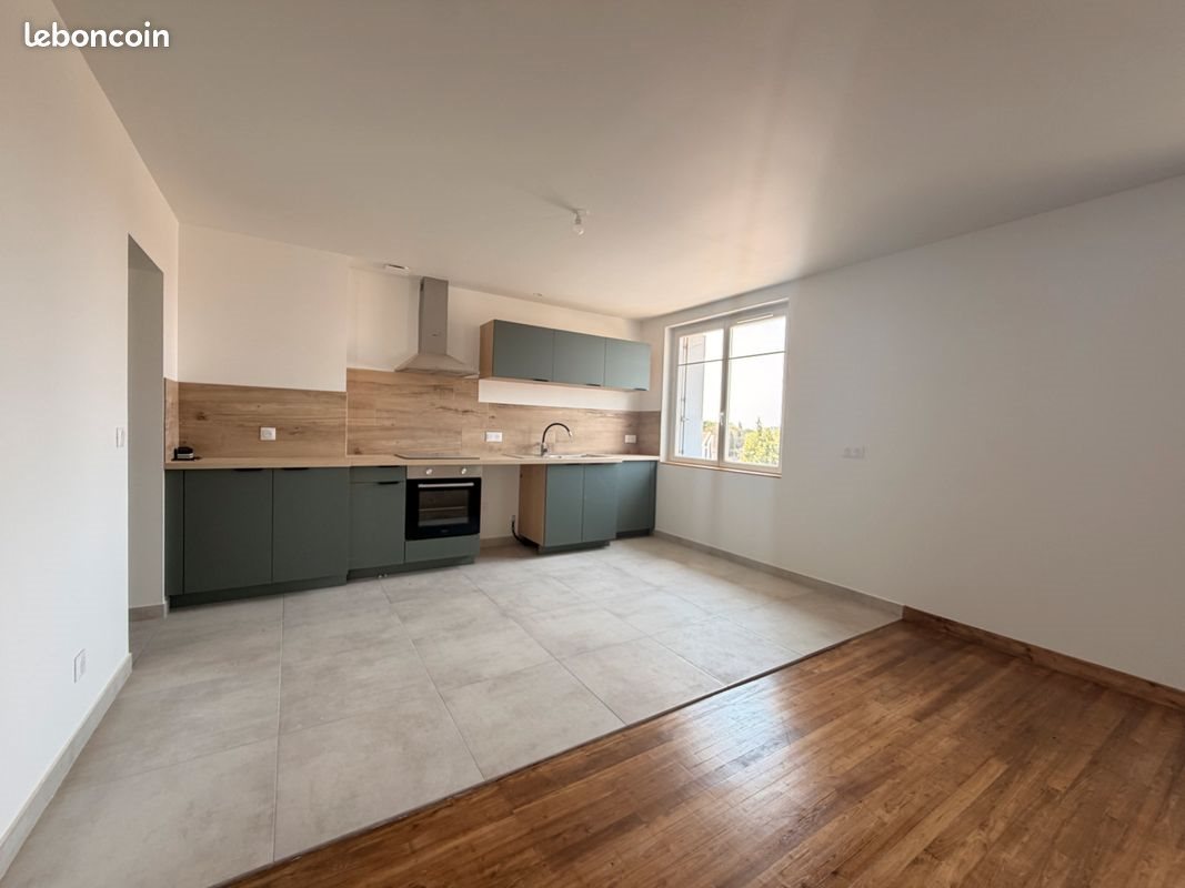 Appartement à louer, 85m², Marennes