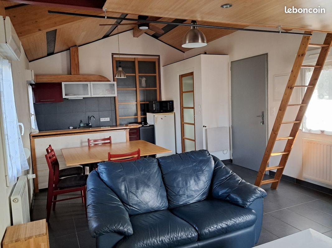 Appartement à louer, 28m², Saint-Juéry
