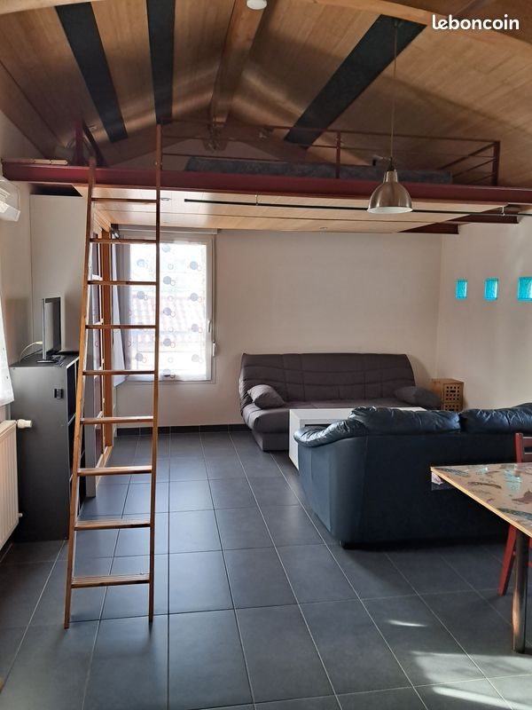 Appartement à louer, 28m², Saint-Juéry