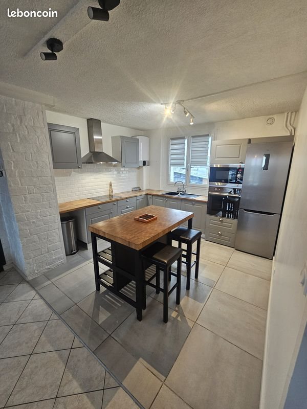 Appartement à louer, 67m², Pierre-Bénite