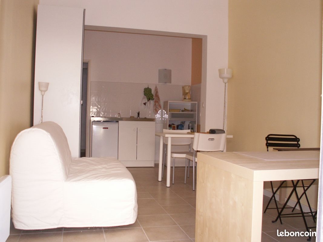 Appartement à louer, 25m², Nîmes
