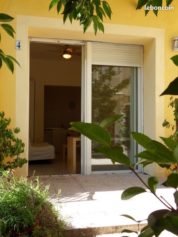 Appartement à louer, 25m², Nîmes