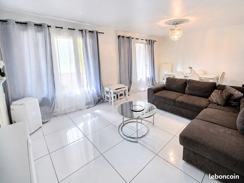 Appartement à vendre, 70m², Vénissieux