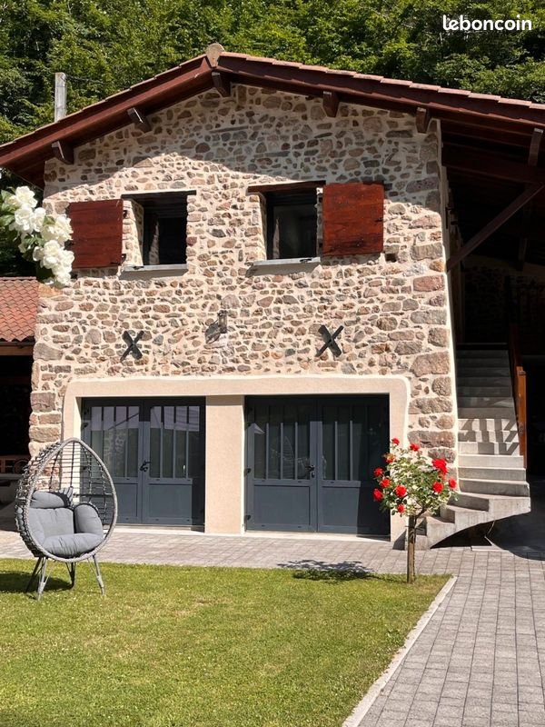 Appartement à louer, 45m², Saint-Forgeux
