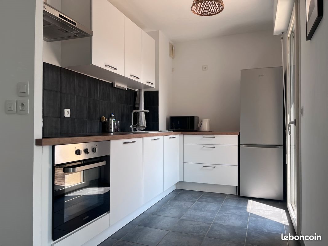 Appartement à louer, 45m², Peyrolles-en-Provence