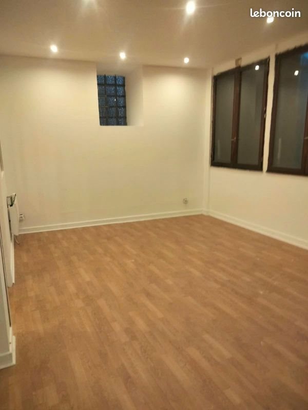 Appartement à louer, 50m², La Tour-d'Auvergne