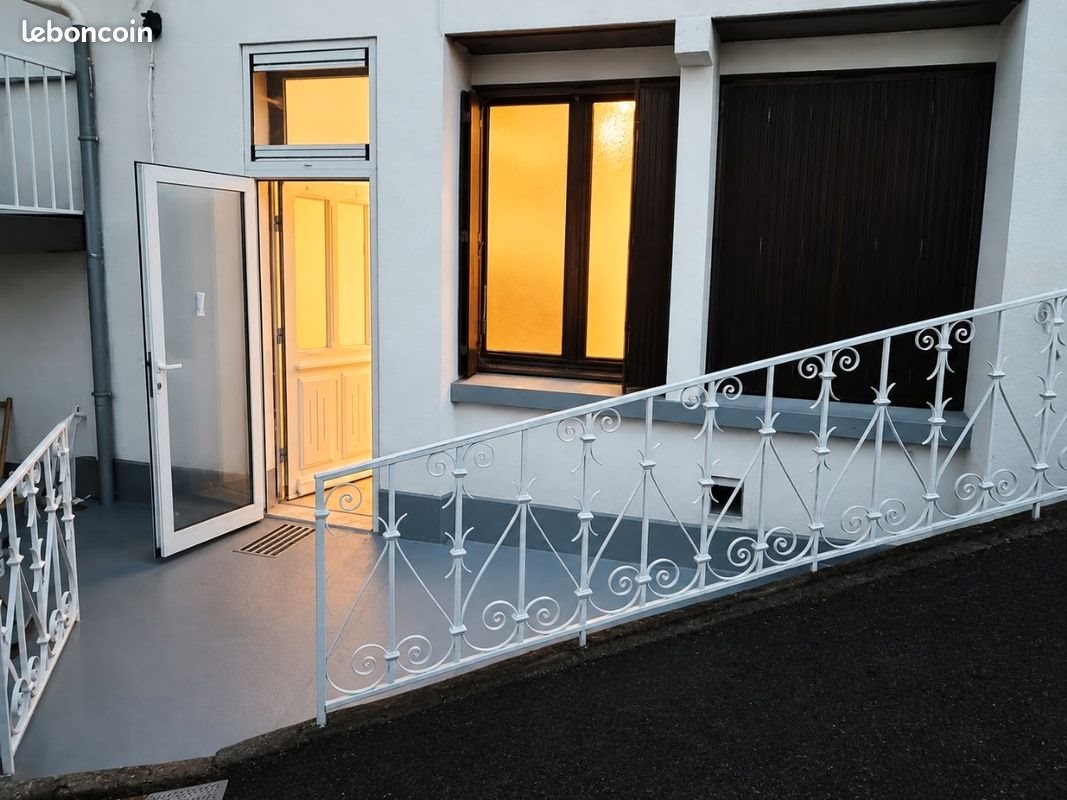 Appartement à louer, 50m², La Tour-d'Auvergne