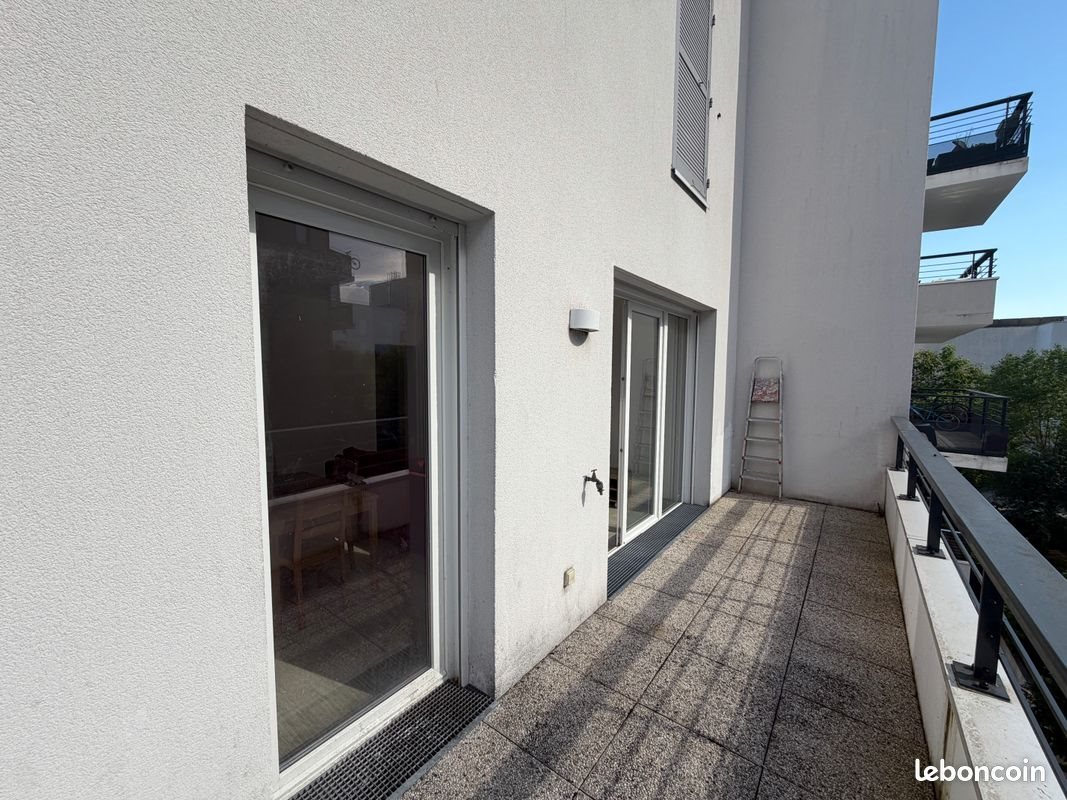 Appartement à louer, 42m², Cergy