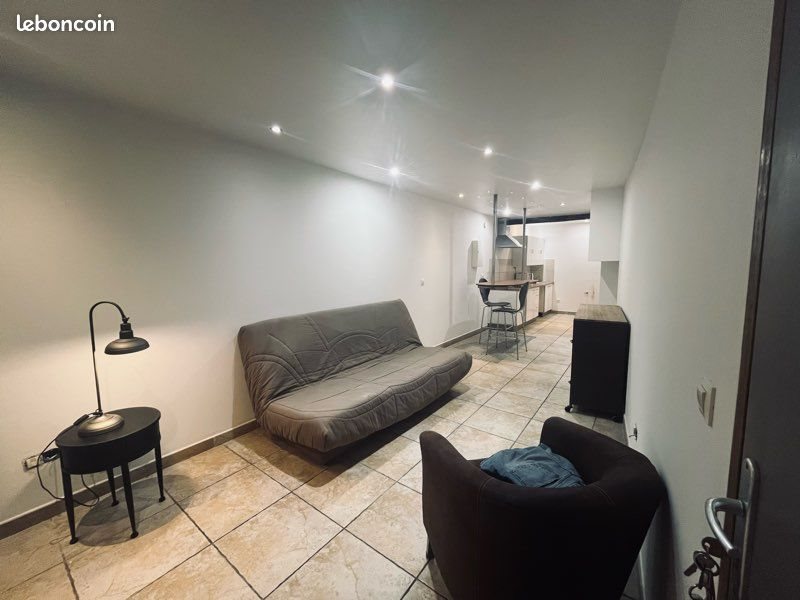 Appartement à louer, 27m², Saint-Maximin-la-Sainte-Baume