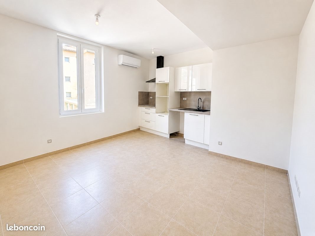 Appartement à louer, 37m², Malaucène