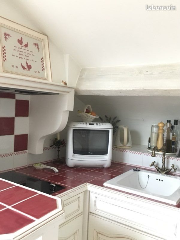 Appartement à louer, 8m², Suresnes