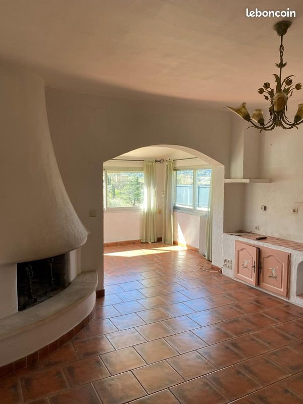 Maison à vendre, 109m², La Roquette-sur-Siagne