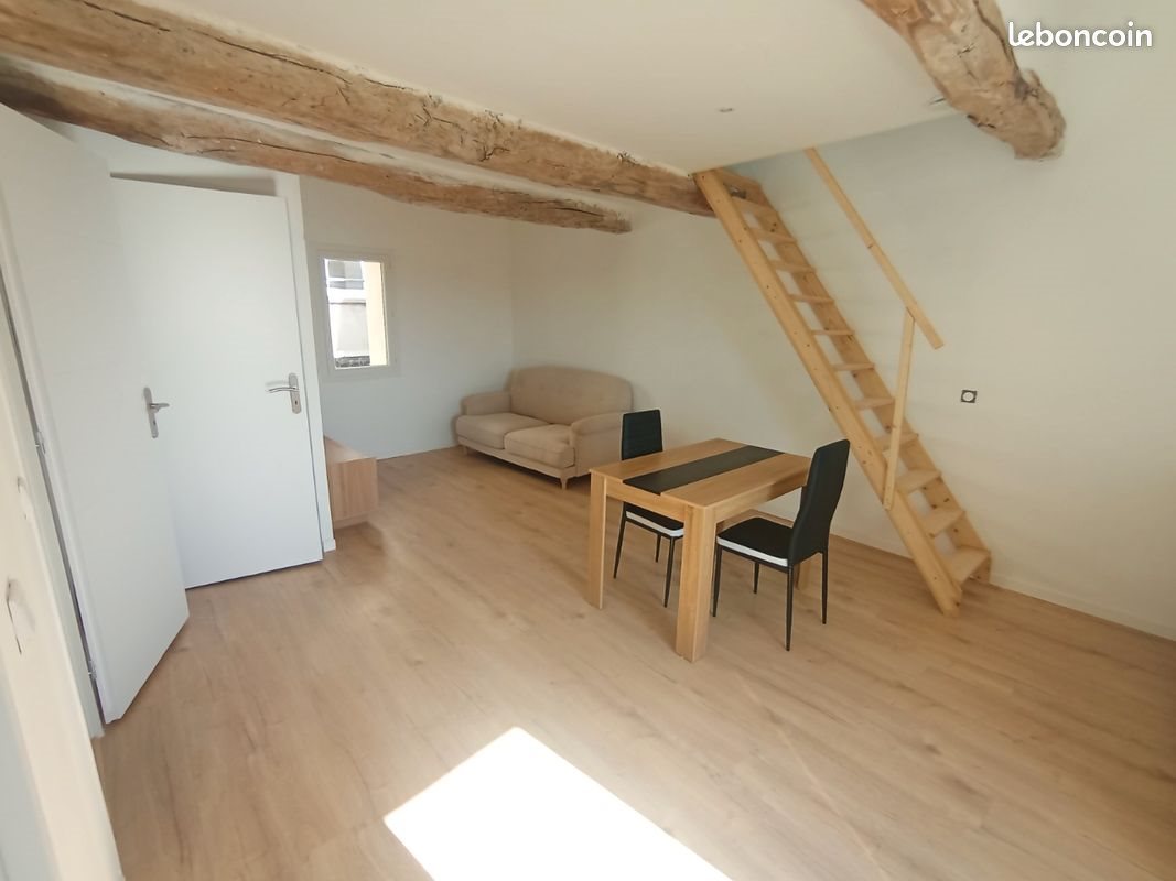 Appartement à louer, 26m², La Verdière