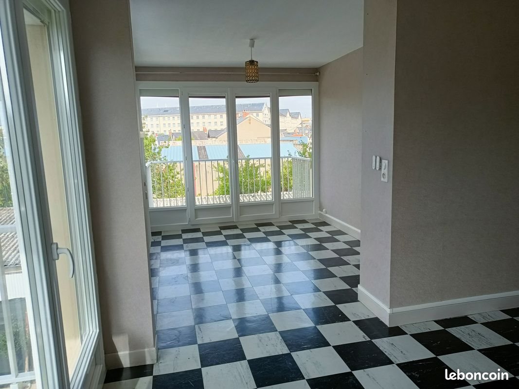 Appartement à louer, 87m², Châteauroux