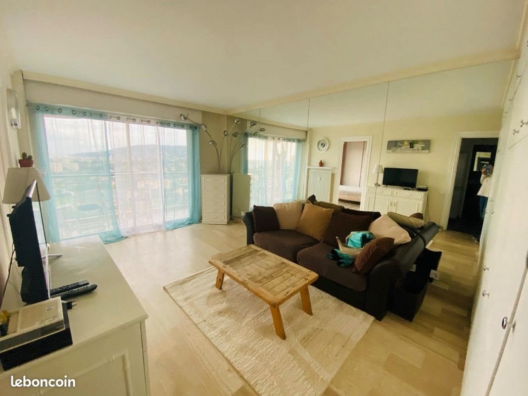 Appartement à louer, 34m², Antibes