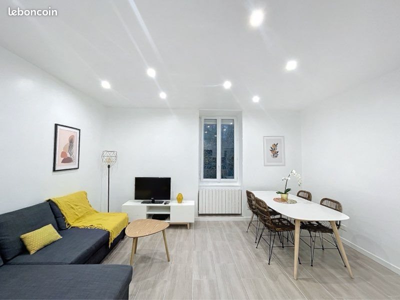 Appartement à louer, 60m², Amplepuis