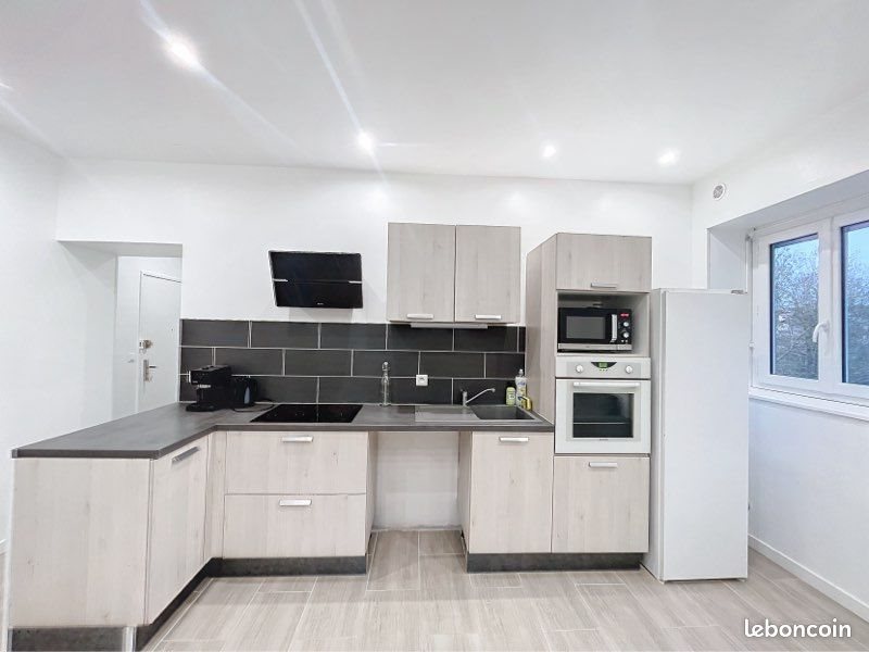 Appartement à louer, 60m², Amplepuis