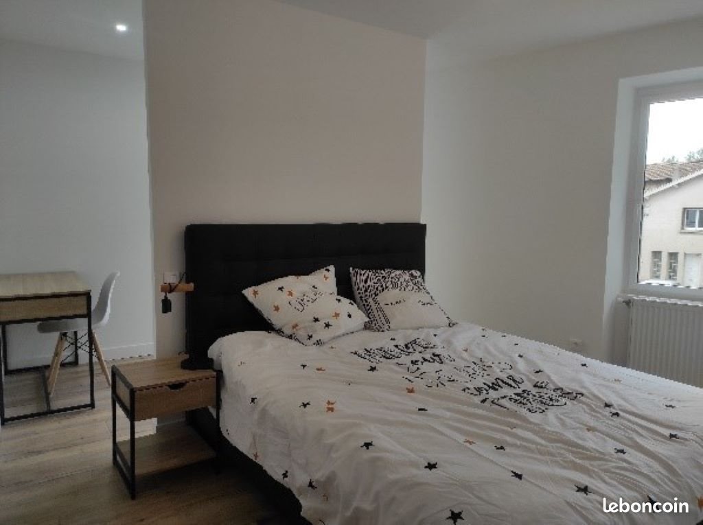 Maison à louer, 110m², Montélier