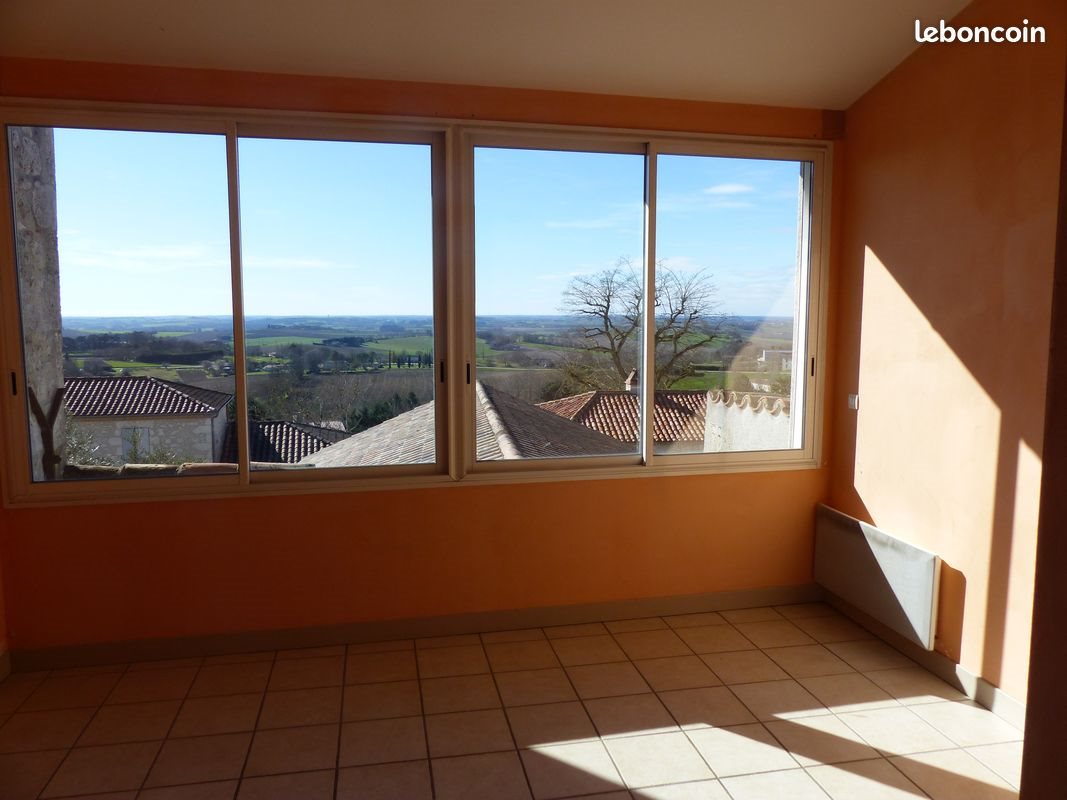 Maison à louer, 110m², Laplume
