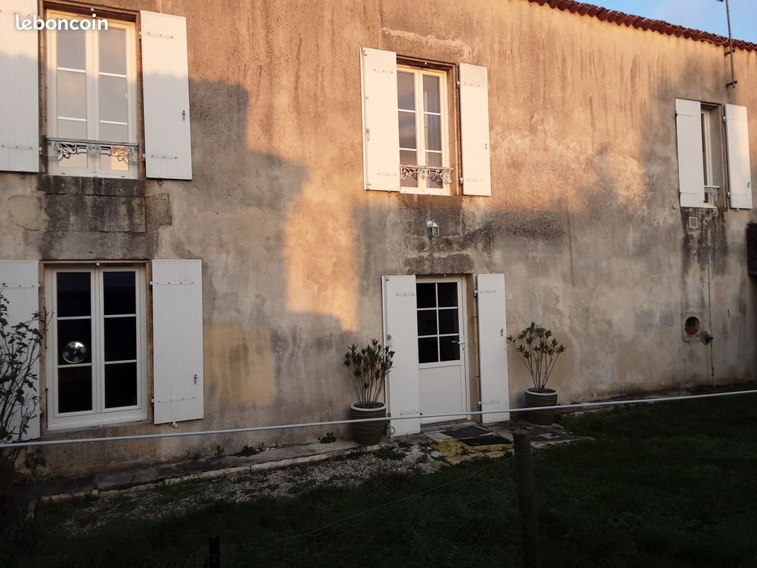 Maison à louer, 108m², Saint-Julien-de-l'Escap