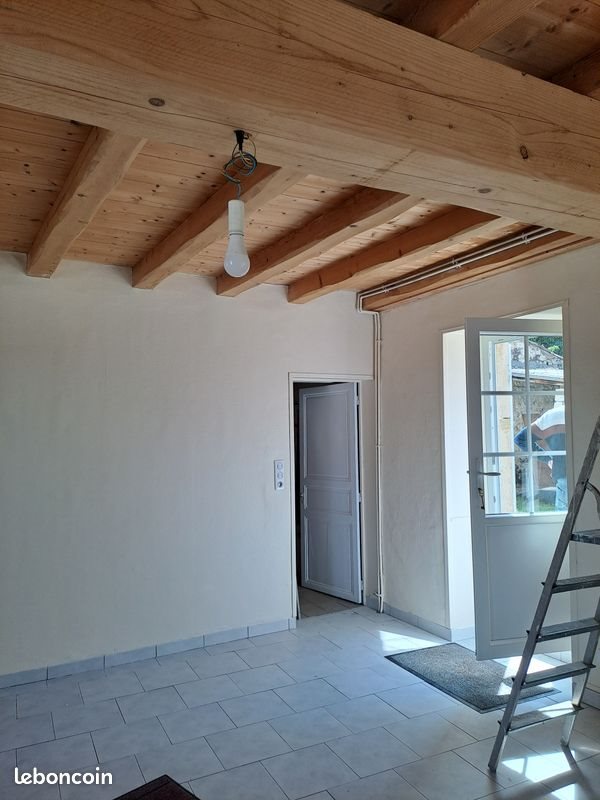 Maison à louer, 108m², Saint-Julien-de-l'Escap