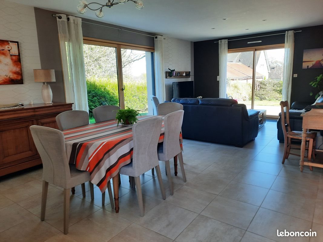 Maison à vendre, 102m², Saint-Hilaire-du-Maine