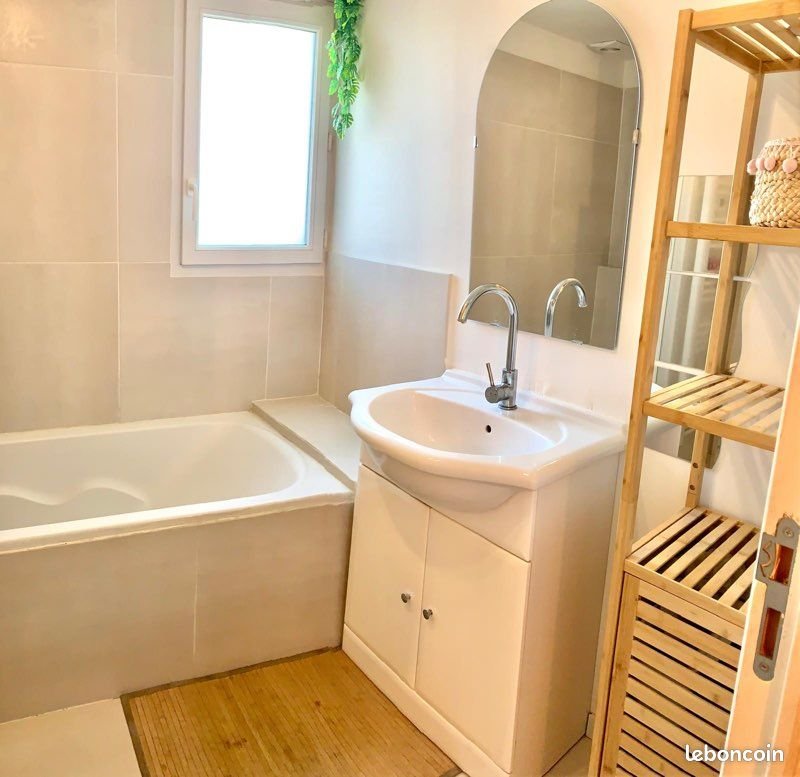 Appartement à louer, 55m², Oraison