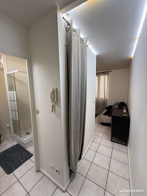 Appartement à louer, 16m², Saint-Etienne
