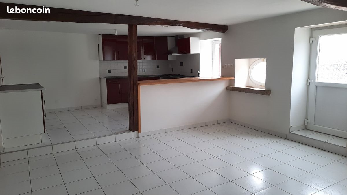 Maison à louer, 82m², Biozat