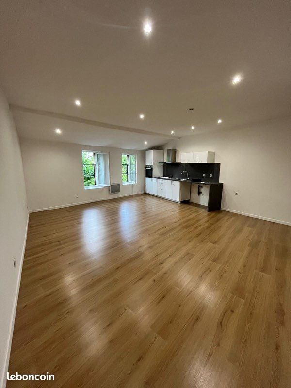 Appartement à louer, 70m², Romans-sur-Isère