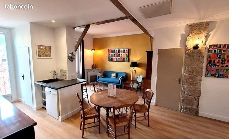 Appartement à louer, 77m², Nice