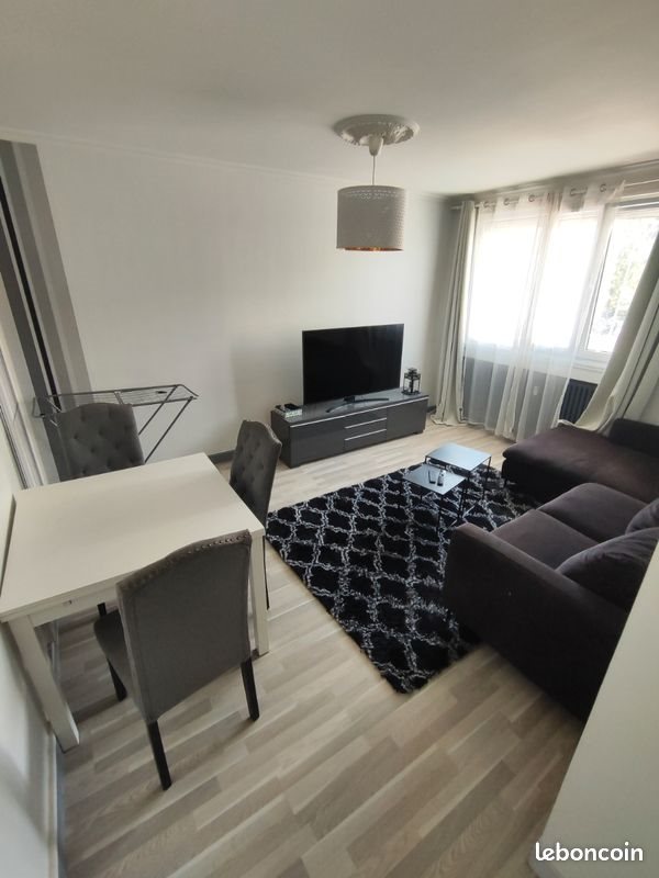 Appartement à louer, 80m², Pierre-Bénite