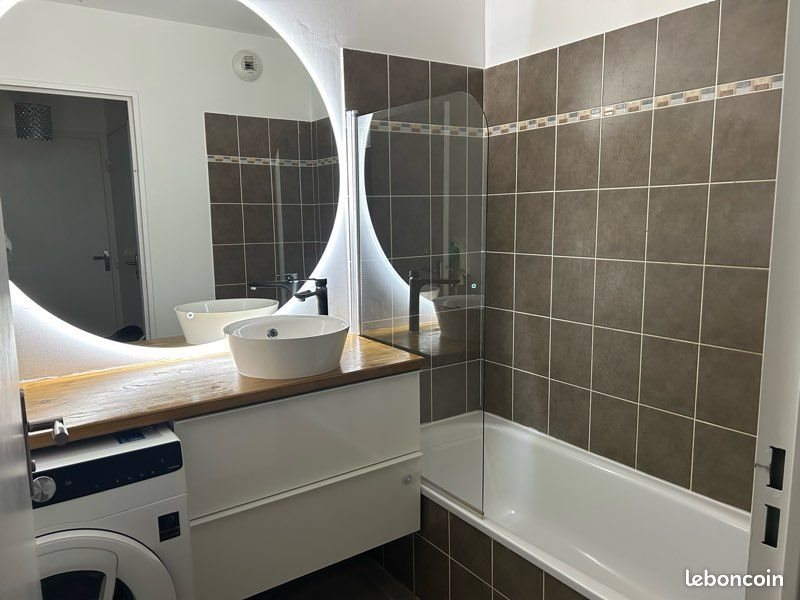 Appartement à louer, 60m², Décines-Charpieu