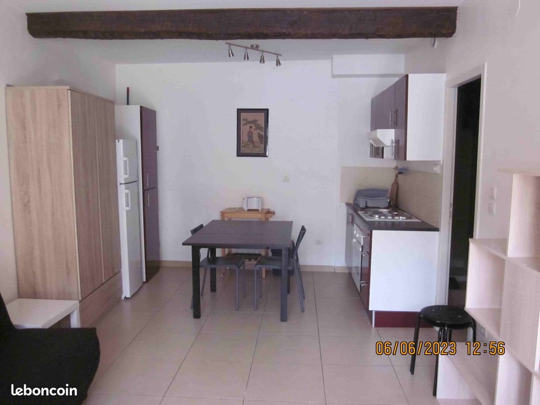 Appartement à louer, 25m², Nîmes