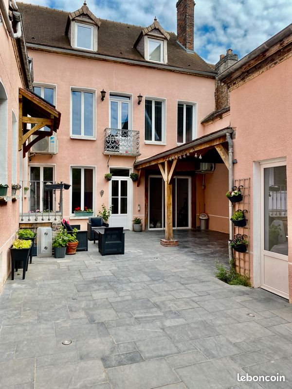 Maison à vendre, 259m², Villeneuve-l'Archevêque