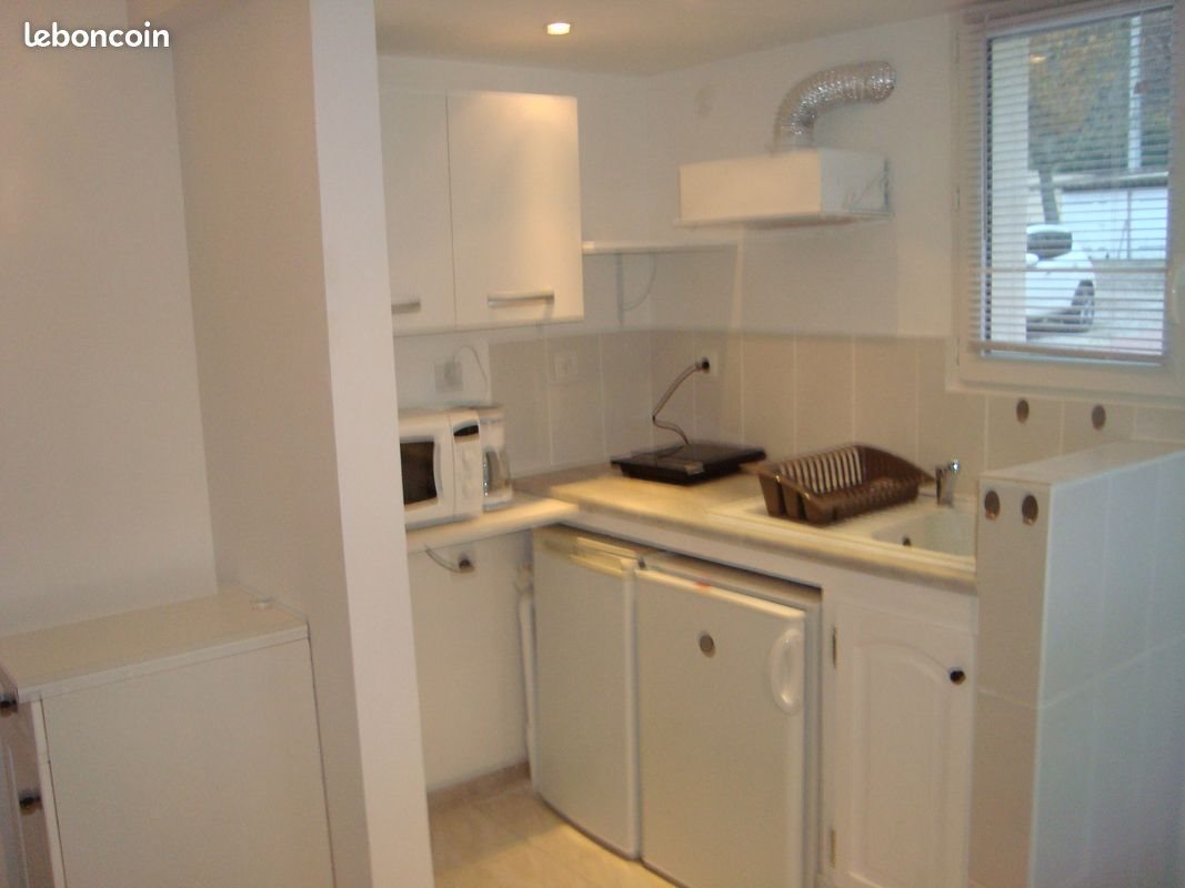 Appartement à louer, 25m², Éguilles