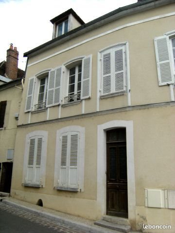 Appartement à louer, 85m², Joigny