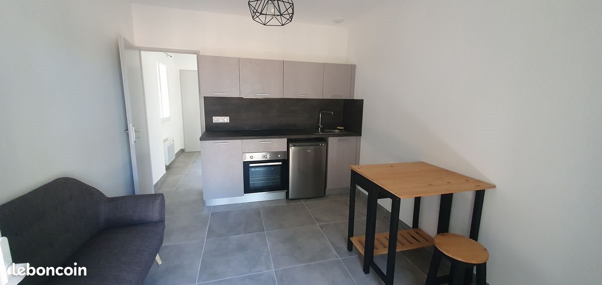 Appartement à louer, 24m², Venelles