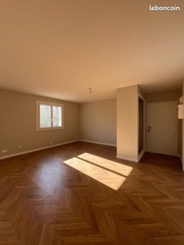 Appartement à louer, 54m², Moulins