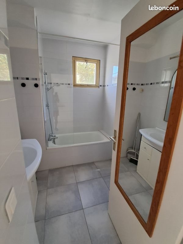 Appartement à louer, 25m², Marseille 8ème