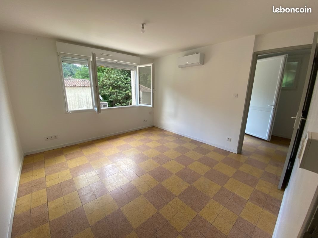 Appartement à louer, 30m², La Grand-Combe