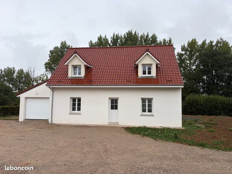 Maison à louer, 103m², Preures
