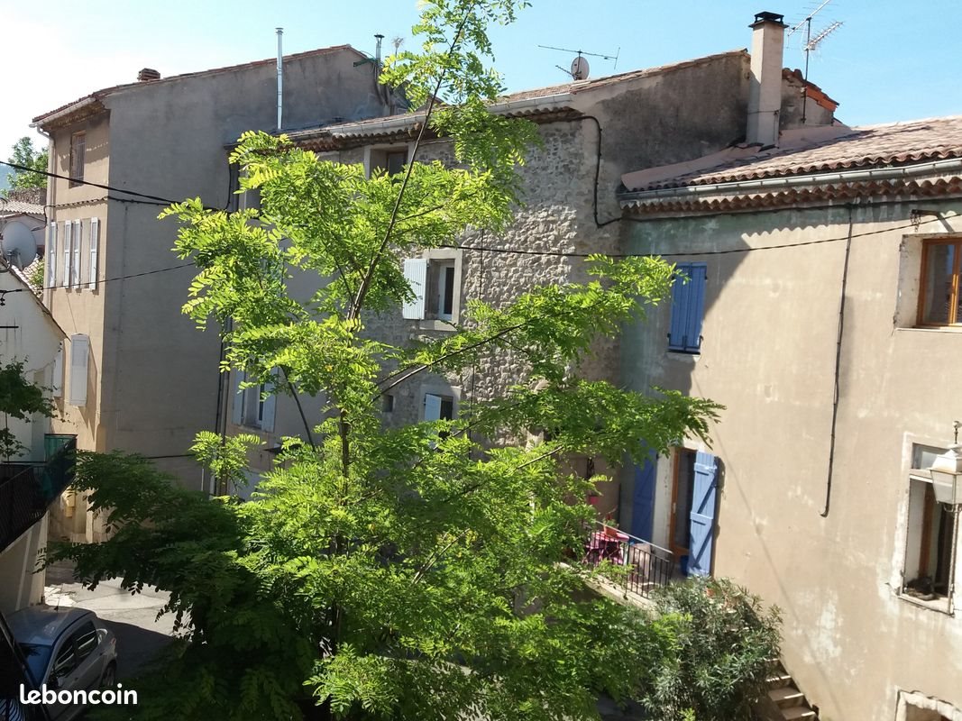Appartement à louer, 25m², Trets